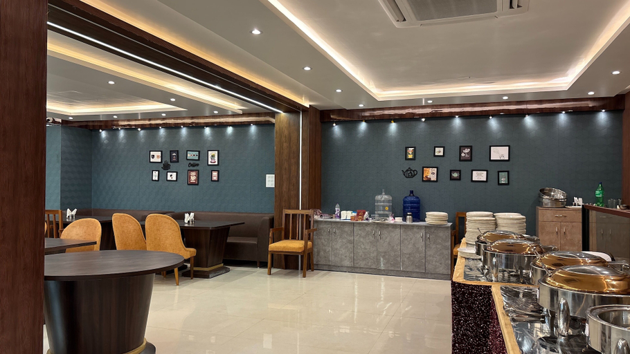 Food & Drinks 4, Hotel Shantam Regency, Bhagalpur