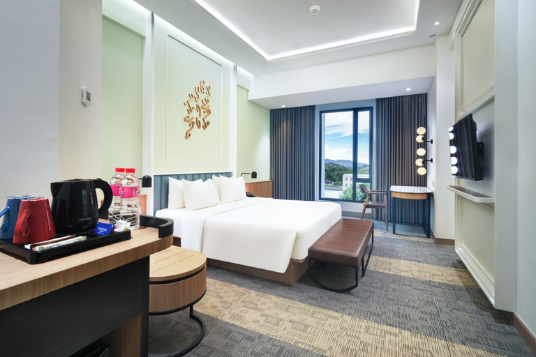 Luwansa Hotel & Convention Center Manado Room Type - Deluxe Room