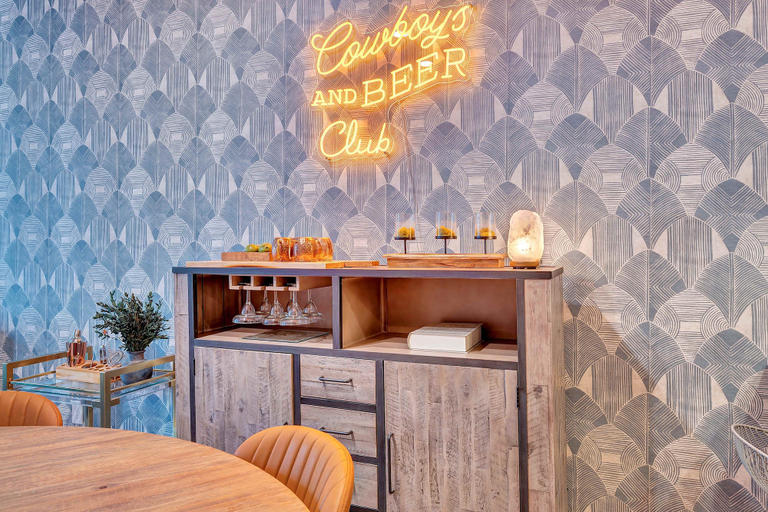 Room 3, Rooftop Deck Shuffleboard BBQ Near Downtown, Davidson