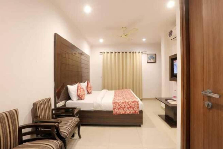 Others 5, AIRPORT HOTEL PEEBLES, Delhi