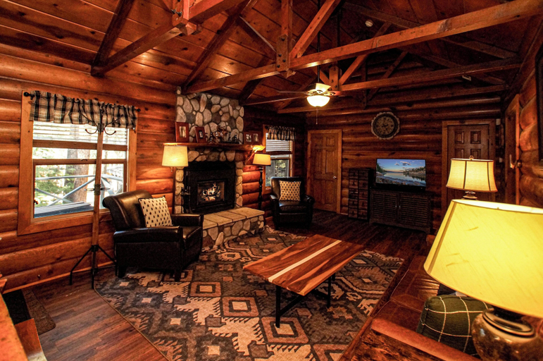 Others 5, Fox Cabin, San Bernardino