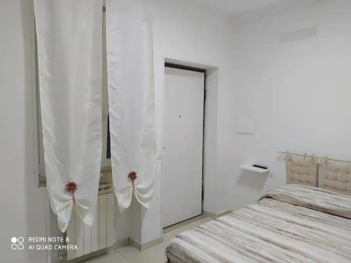 5, Villa Sandro, Salerno