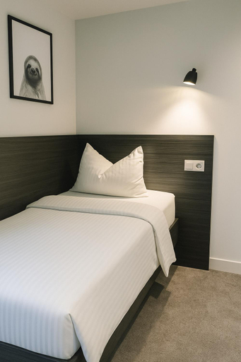 Bedroom 2, 3 Monkeys Hotel, Steinfurt