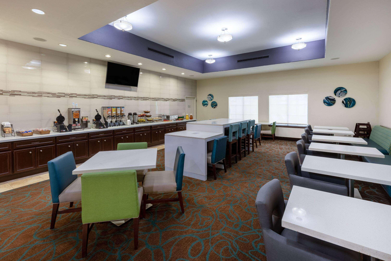 Food & Drinks, La Quinta Inn & Suites New Caney, Montgomery