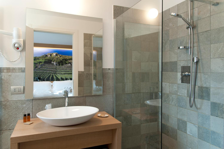 Bathroom 4, Wine Hotel Retici Balzi, Sondrio