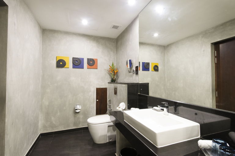 Bathroom 5, Club Hotel Dolphin, Wennappuwa