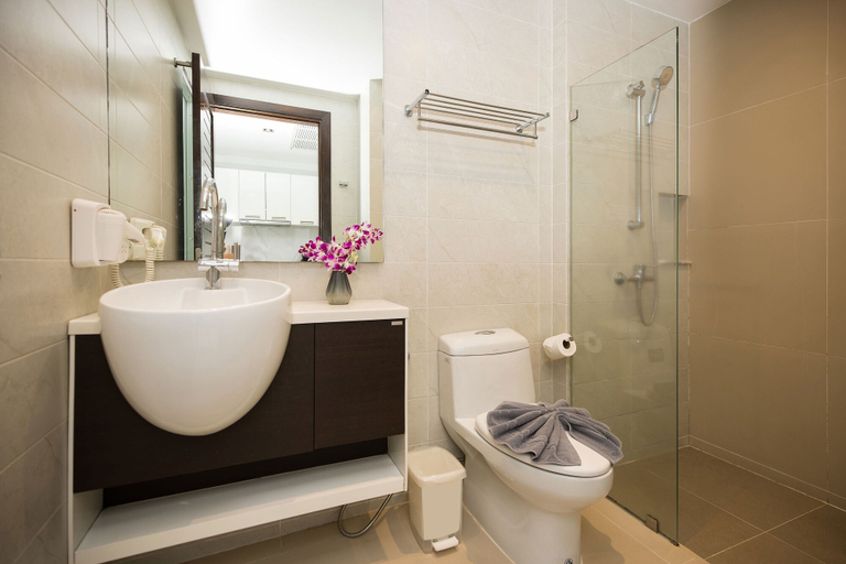 Bathroom, Emerald Hill Patong Apartment 420, Pulau Phuket