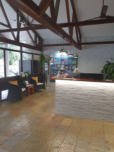 Public Area 2, Colonial Palms Motor Inn, Whitsunday