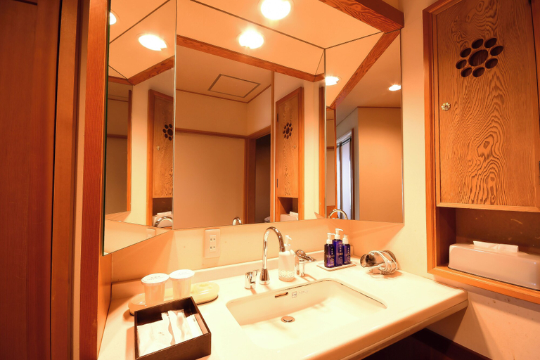 Bathroom 3, Koyasan Shukubo Soujiin, Kōya