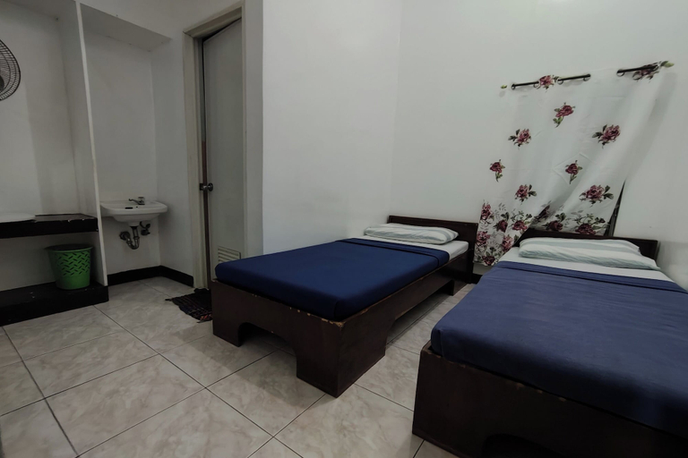 Bedroom 2, Green Ridge Apartelle, Malaybalay City