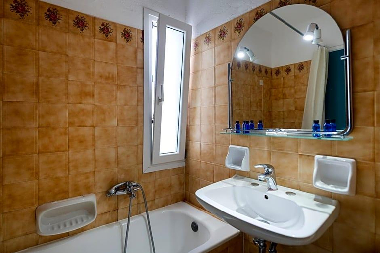 Bathroom 4, Hotel Aegeon, South Aegean