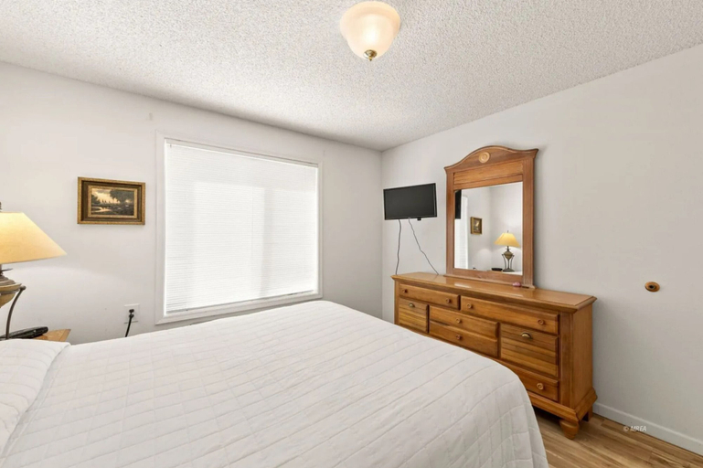 Others 4, Highland Estates Condotel, Clark
