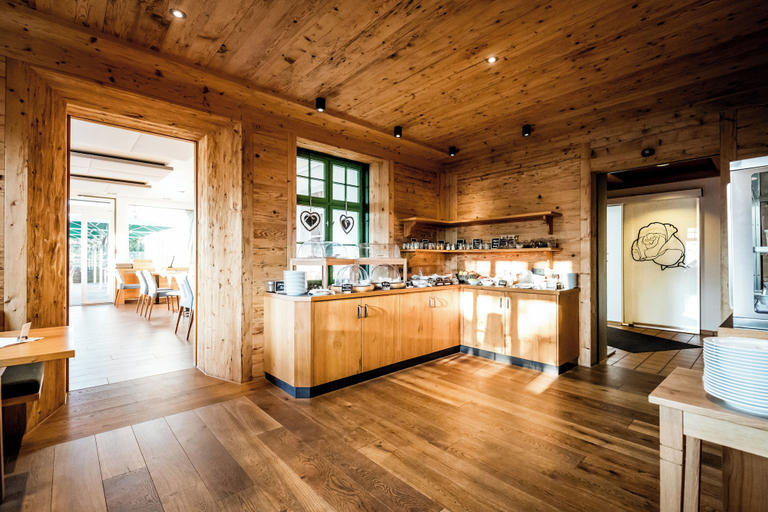 Food & Drinks 5, Hotel - Gasthof Zur Rose, Ravensburg