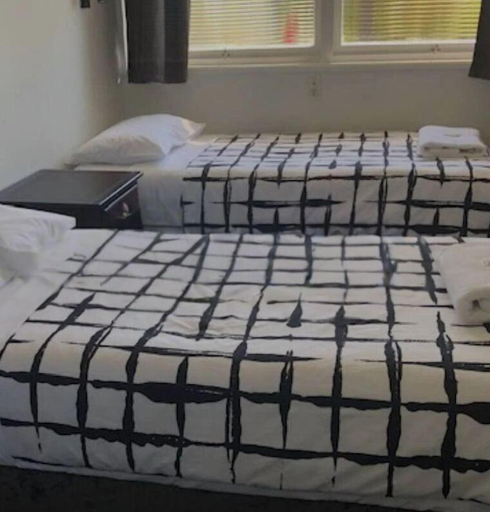 Bedroom 2, The Awanui Hotel, Far North