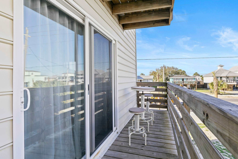 Room 3, Two 2br Condos Walk to Beach Hangout, Baldwin