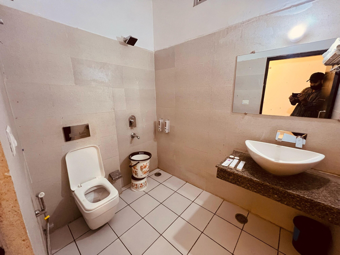 Bathroom, Tulip Resort, Garhwal