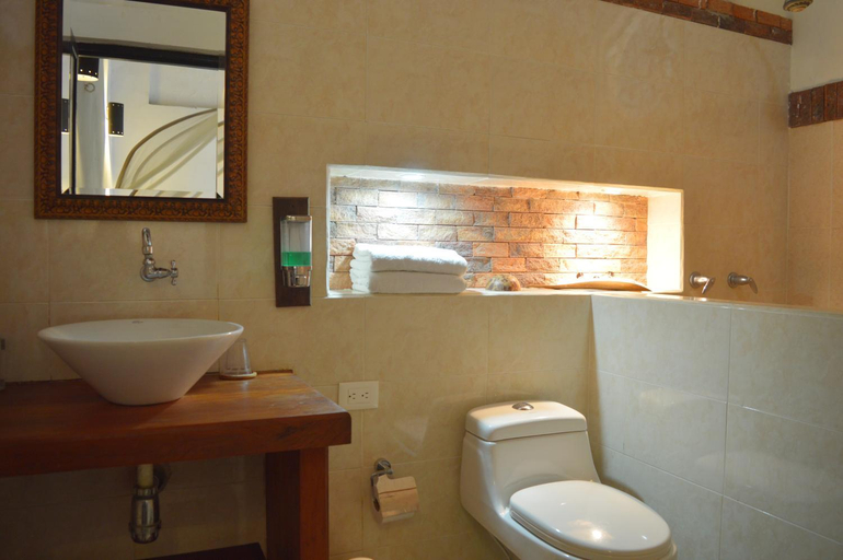 Bathroom 5, CASA SINNING-ano1637, San Zenón
