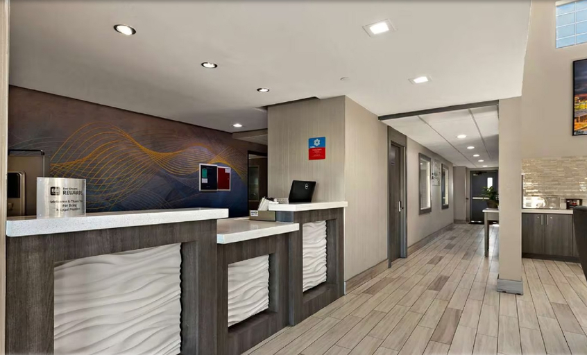 Public Area 2, SureStay Plus Hotel by Best Western Tulsa East, Tulsa