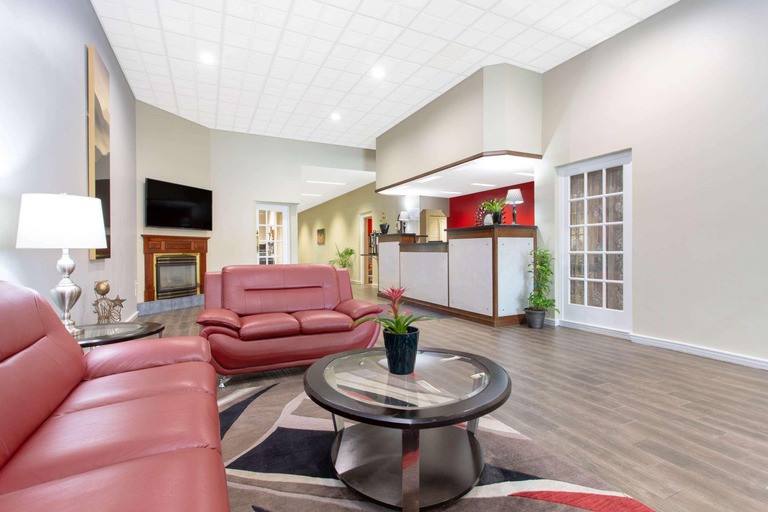 Public Area 2, Ramada Conference Center By Wyndham Lewiston, Androscoggin