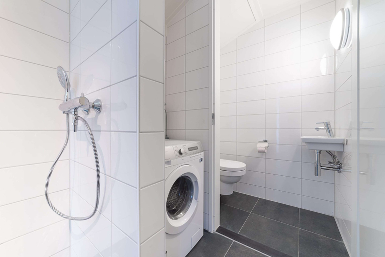 Bathroom 5, Holiday Home With Whirlpool and Sauna in a Quiet Area in Zeeland, Noord-Beveland