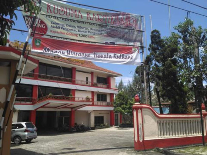 Exterior & Views 5, Kusuma Kartikasari, Solo