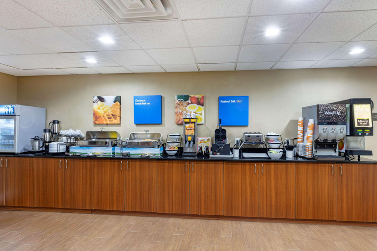 Food & Drinks 5, Comfort Inn US Hwy 80, Marengo