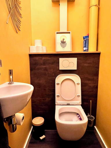 Bathroom 4, Beachfront & Sea View Sleeps 6, West-Vlaanderen