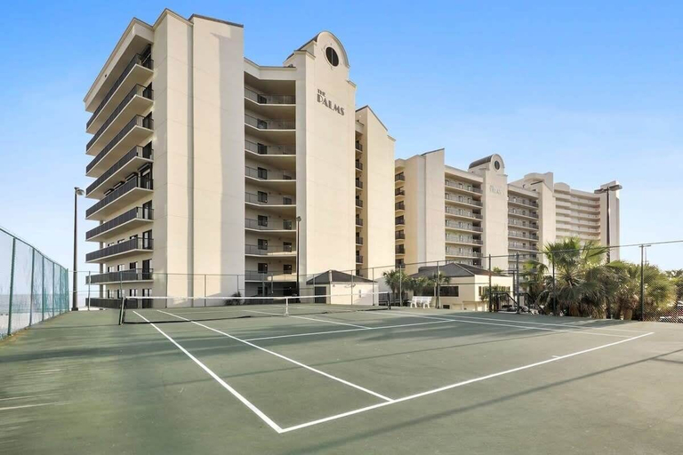 Room 5, Palms 514 5th Floor 2 2 Beachfront, Baldwin
