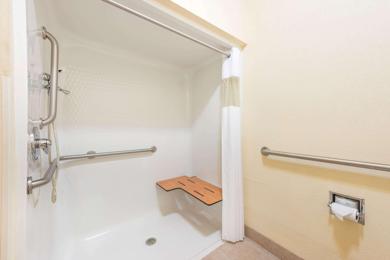 Bathroom 4, Super 8 By Wyndham St Robert Ft Leonard Wood Area, Pulaski