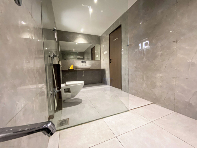 Bathroom 5, nulife resort, Jamnagar
