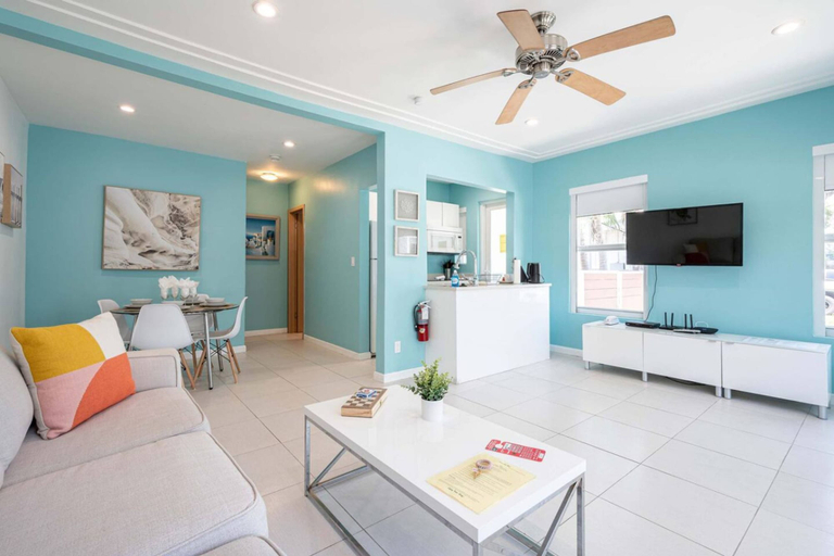 Room 4, Casa Del Mar 4 1 1 Beach Access, Broward