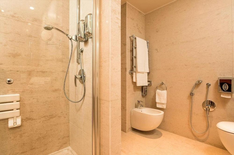 Bathroom 4, Smy Carlos V Wellness & Spa Alghero, Sassari