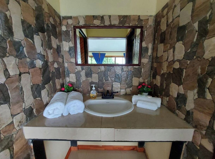 Bathroom 4, Casita Genesis, Osa