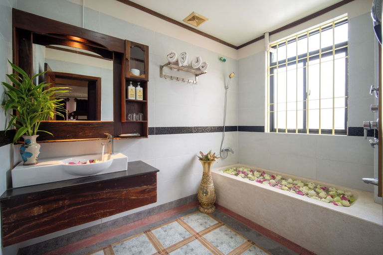 Bathroom 4, Hello Cambodia Hotel, Siem Reap