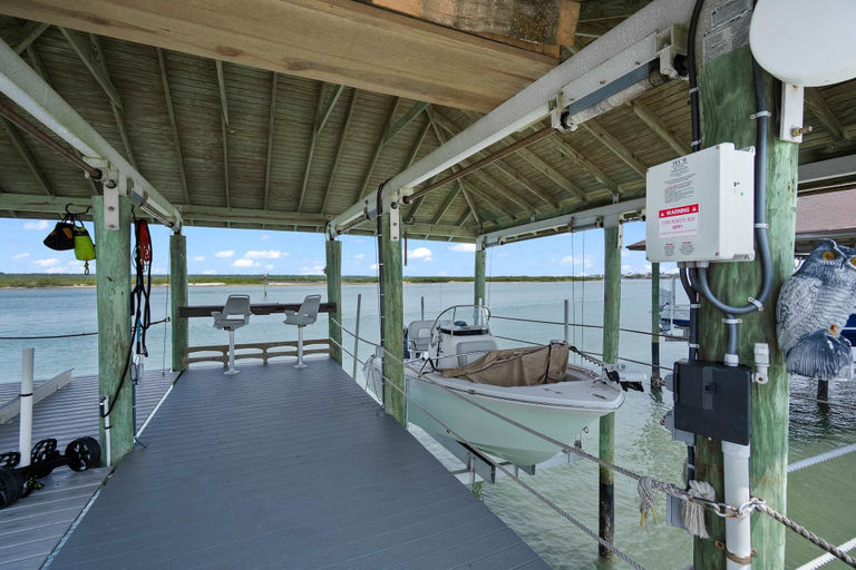 Room 4, Sparkling Pool Balcony Sunsets Pool Table Dock, Saint Johns
