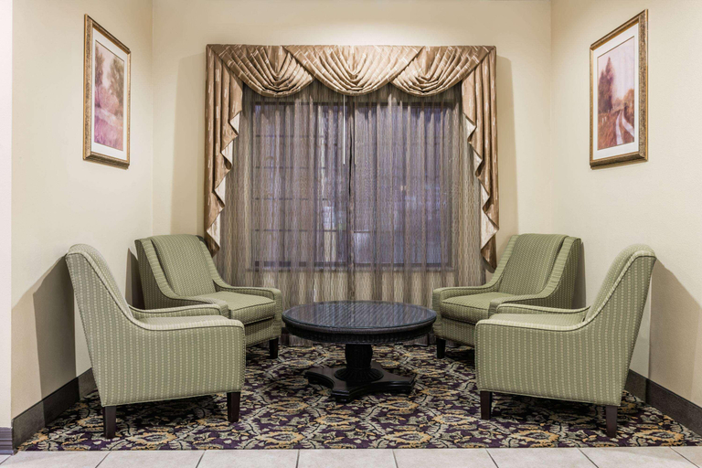 Public Area 2, Days Inn by Wyndham Salado, Bell