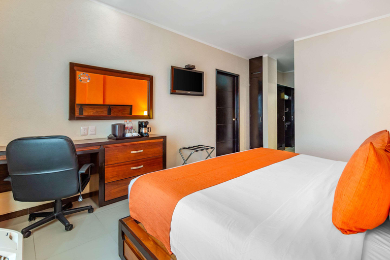 Bedroom 4, Comfort Inn Cancun Aeropuerto, Benito Juárez