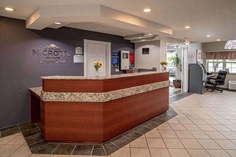 Public Area 2, Microtel Inn & Suites by Wyndham Beckley East, Raleigh