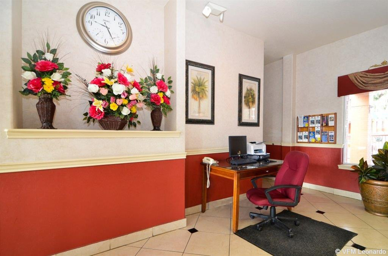 Public Area 3, Econo Lodge Inn & Suites Eagle Pass, Maverick