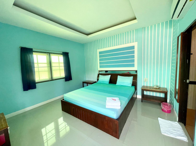 Others 4, Navy Resort, Bang Lamung