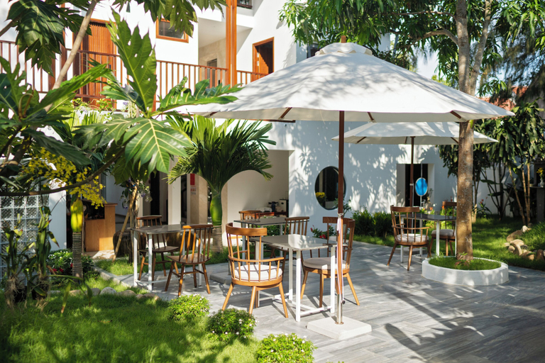 Food & Drinks 4, Shoreline Stay, Da Nang