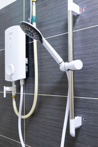 Bathroom 3, Mount Austin 10 Pax／Free Wi-Fi 500Mbps／Netflix, Johor Bahru
