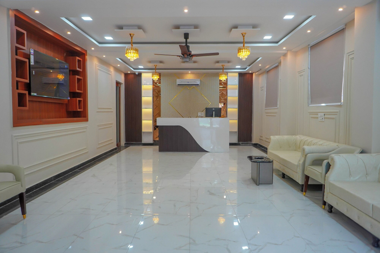 Others 1, Aarchh Royale, Gautam Buddha Nagar