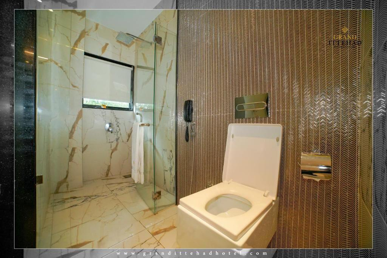 Bathroom 2, Grand Ittehad Boutique Hotel, Lahore