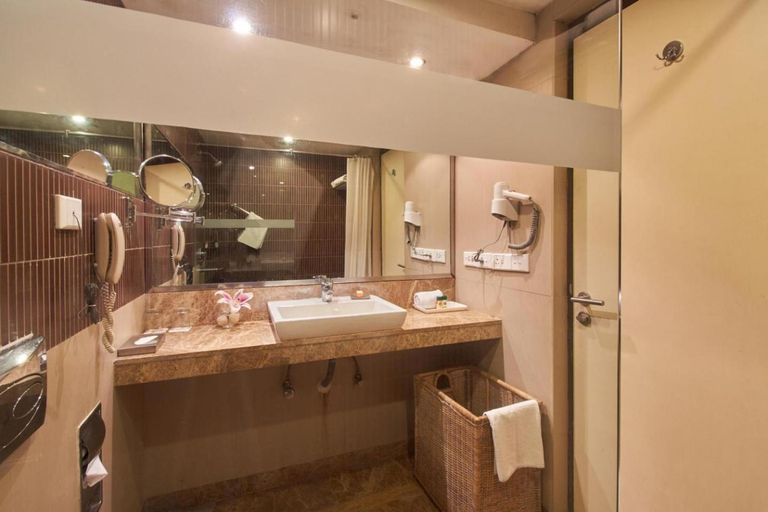 Bathroom 4, Fortune Park Panchwati, Kolkata - Member ITC Hotels' Group, Haora