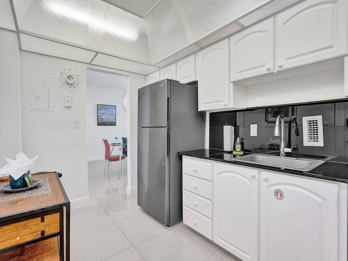 Others 4, New New Beach View, Broward