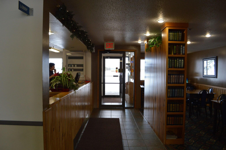 Public Area 2, Super 8 by Wyndham Park Rapids, Hubbard