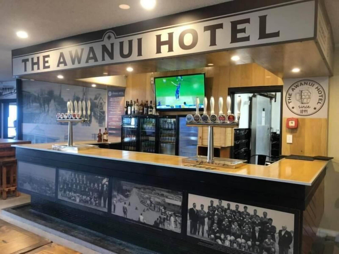 Food & Drinks, The Awanui Hotel, Far North