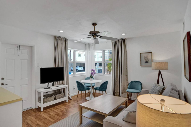 Others 5, Marine Villas 1 in Hollywood, Broward