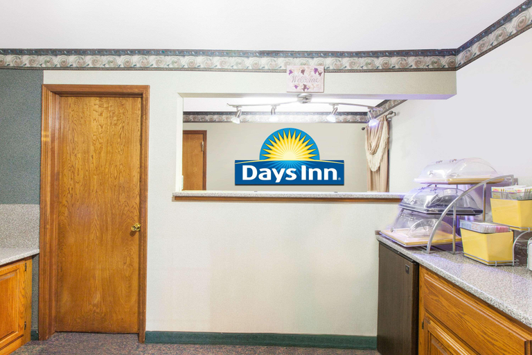Public Area 3, Days Inn by Wyndham Erick, Beckham